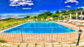 Spoleto By The Pool : Whole Villa - Sleeps 24